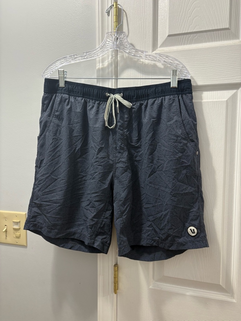 Vuori Kore Shorts Men’s Navy Lined Athletic Performance 7” Size XXL